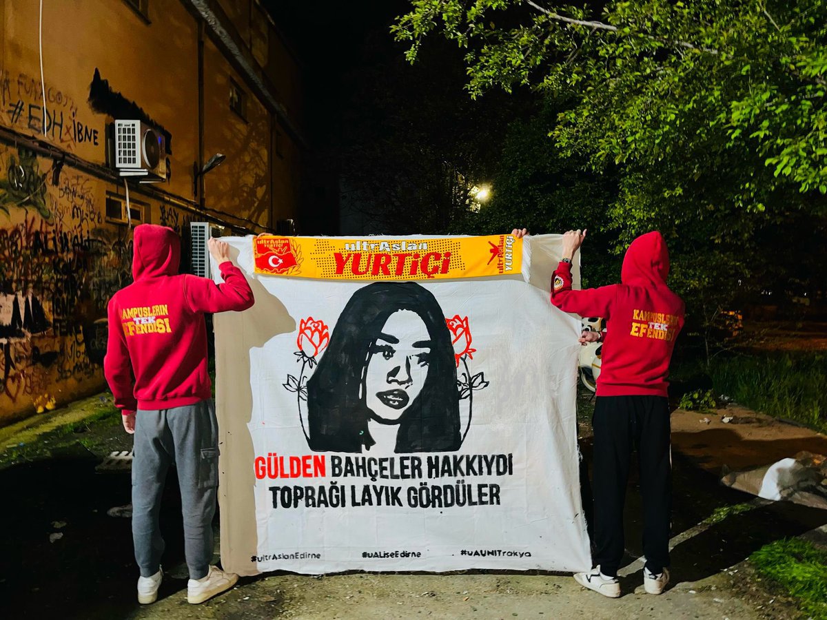 GÜLDEN BAHÇELER HAKKIYDI, TOPRAĞI LAYIK GÖRDÜLER ! 

#ultrAslanUNI