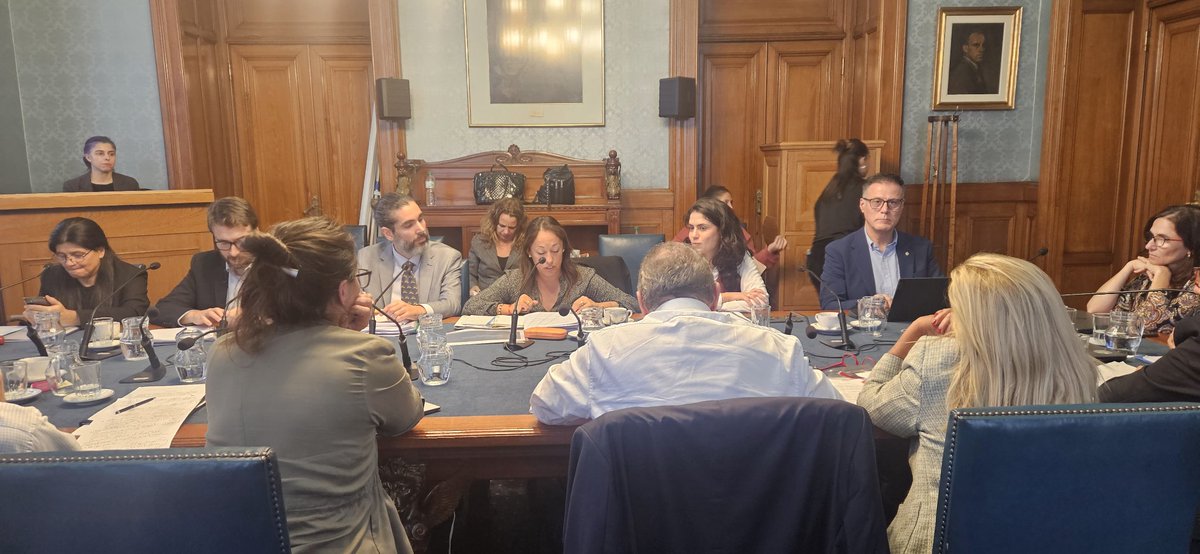 Comisión de Industria, Energía y Minería del Senado, recibiendo a la Ministra Fernanda Cardona   Presidenta de <a href="/AncapUruguay/">ANCAP</a> Cecilia San Roman