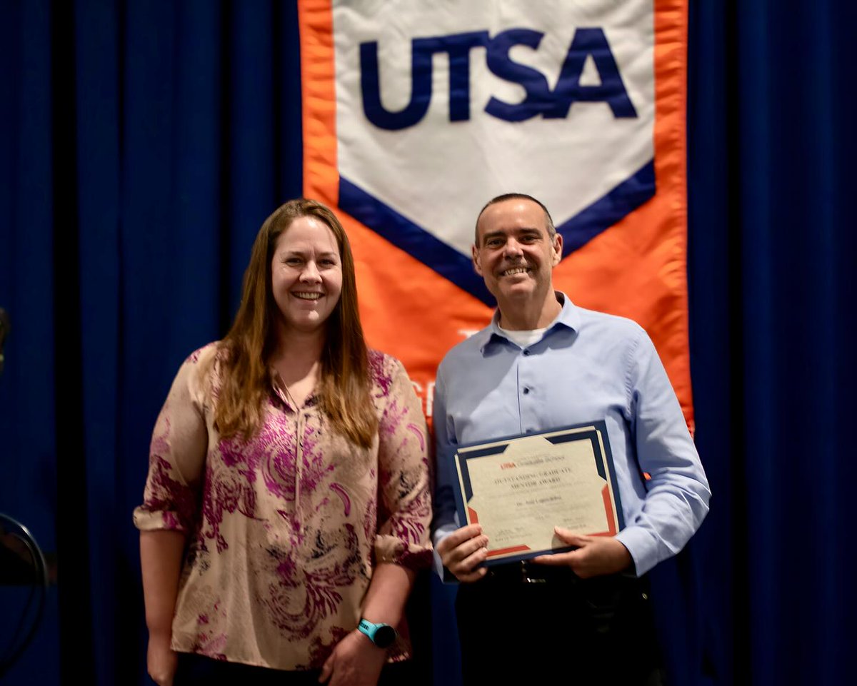 UTSAGradSchool's tweet photo. Our Graduate Student Appreciation Week (GSAW) symposium was an incredible showcase of graduate student excellence. Congrats to all of this year’s Graduate School Excellence Award recipients and poster competition winners! 🏆#UTSAGradSchool #GSAW https://t.co/T2DGf9yXrM