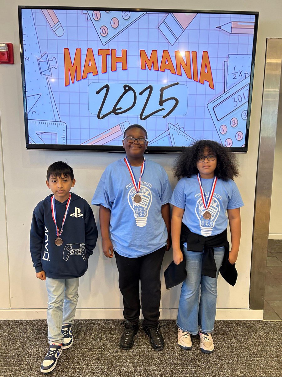 Math Mania team — the Belvoir placed 2️⃣nd overall in the competition! 🏆

We also had some amazing individual results:

🥇 1st place in 5th grade - Lucky 13

🥉 3rd place in 5th grade - Math Bowl

🥉 3rd place in 4th grade - Lucky 13

Way to go, team! 

#TheWorldsGreatest