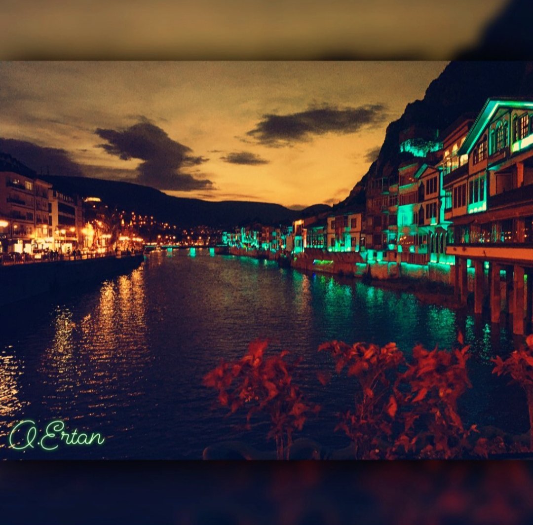 oertan02's tweet photo. @tariharsivi " Osmanlı derviş bir devlettir. 
#Amasya Osmanlı'nın ete kemiğe bürünmüş yerlerden bir tanesidir. " https://t.co/YLW48Dtake