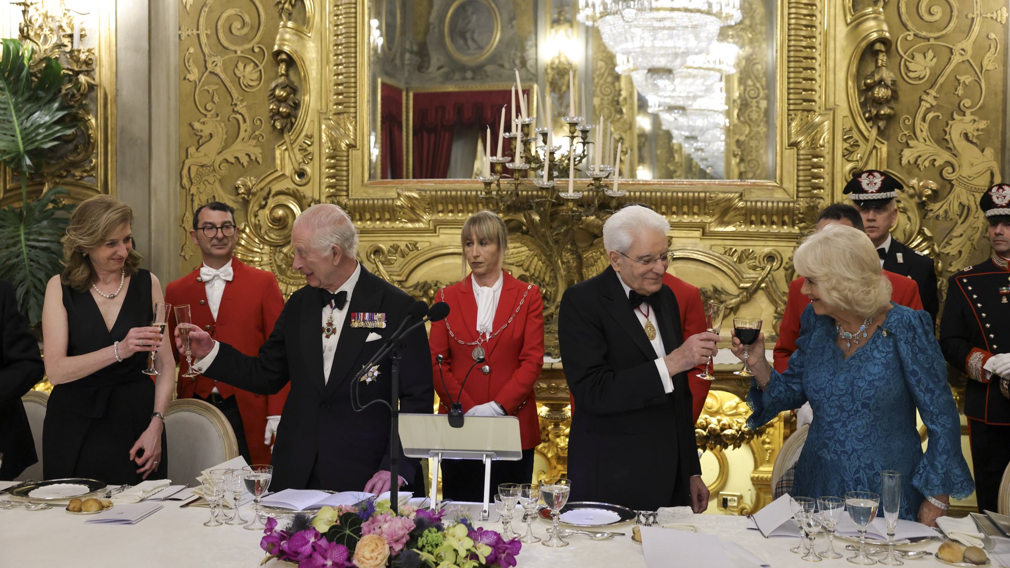 Buckingham Palace updated! | Facebook