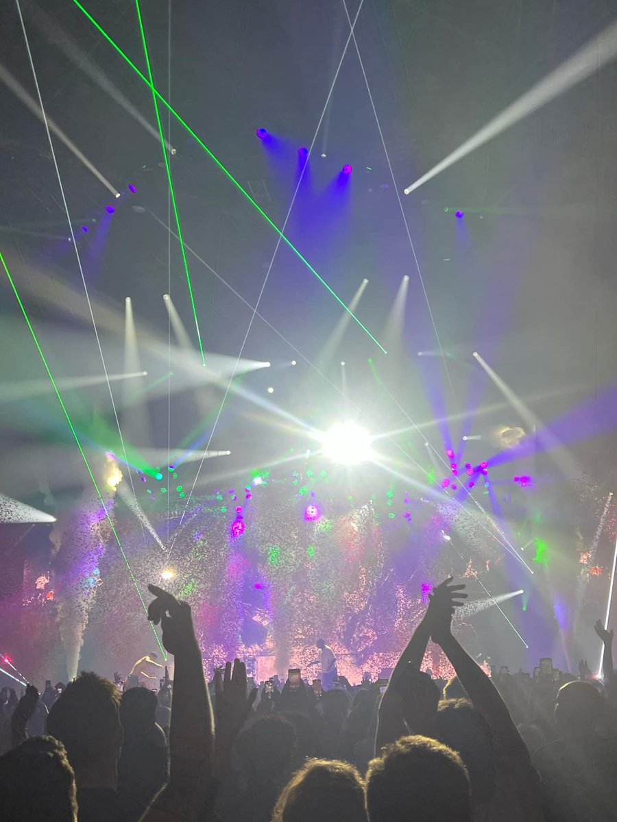 top_poland's tweet photo. Thank you for this wonderful, exciting, and unforgettable night! See you again soon @twentyonepilots! #clancylodz https://t.co/4LOCIagvfI