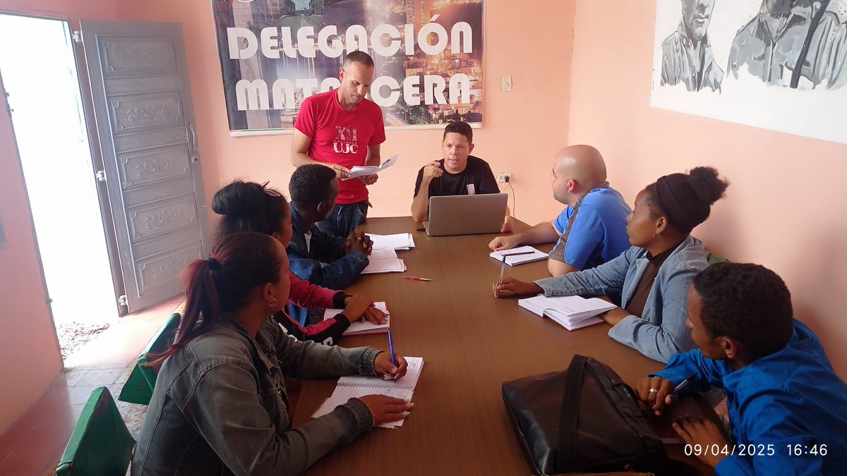 liusdanis's tweet photo. Se incorporan en el municipio Matanzas  nuevos cuadros, motivo por el que dedicamos buena parte de esta jornada a dialogar con ellos sobre la misión de la Organización, sus retos actuales y cómo podemos materializar el trabajo con las nuevas generaciones de manera más efectiva https://t.co/K05YOUrtkG