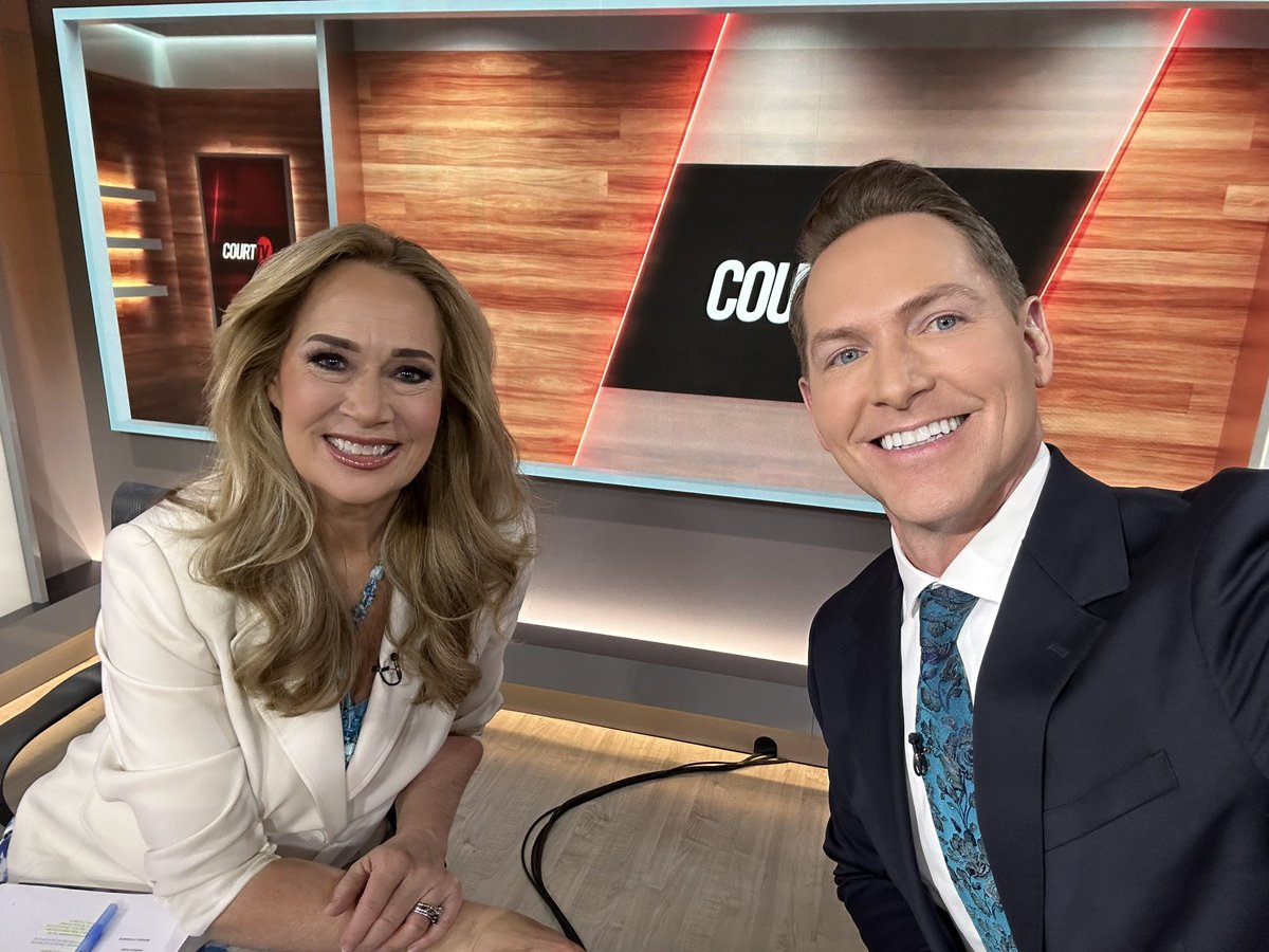 AshleyCourtTV's tweet image. #BehindTheScenes on our new Court TV set. @MattJohnsonNEWS  said teal so I wore teal. Just can't see it under the blazer! #coloroftheday