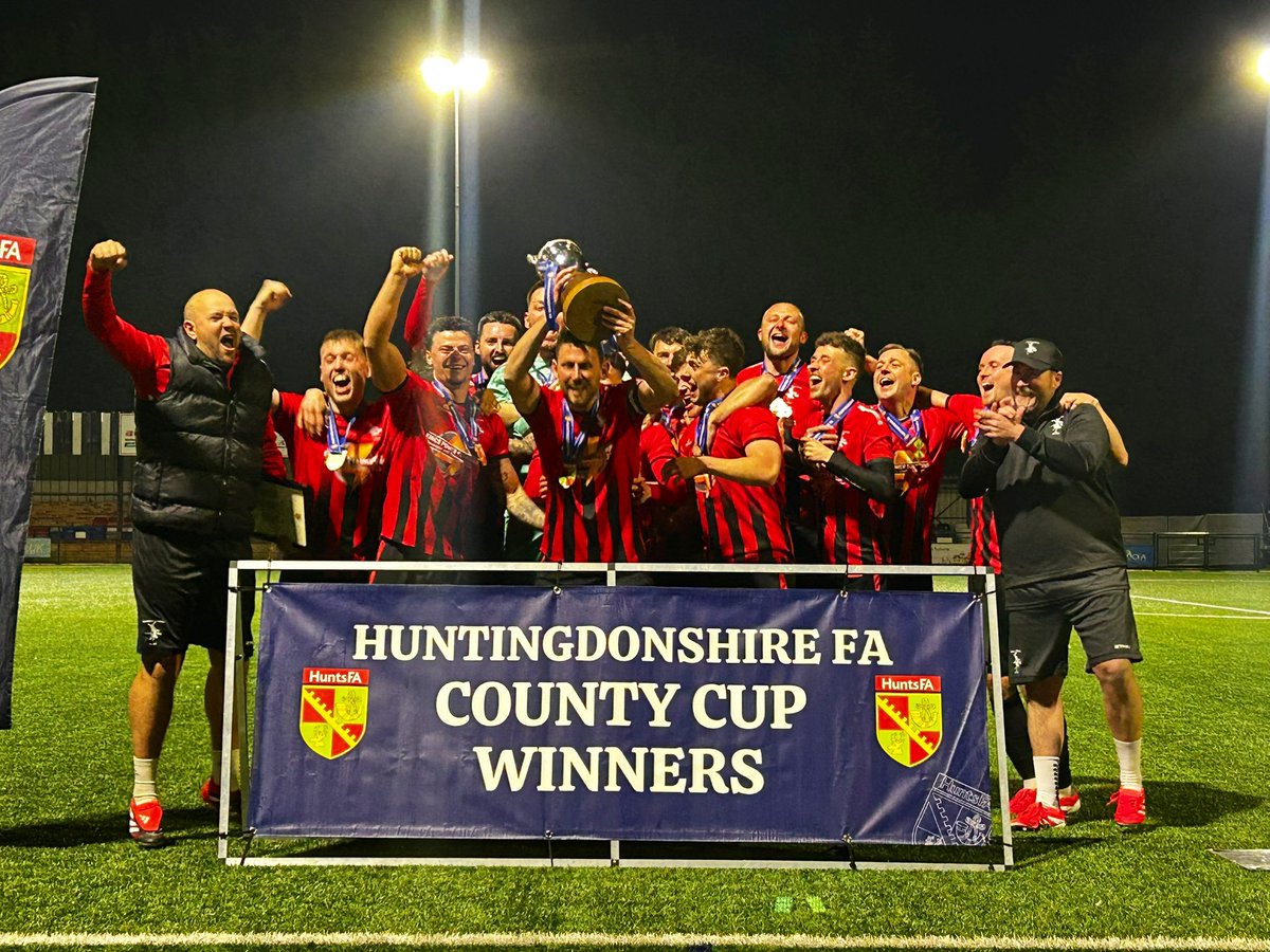 The 2024/25 Scott Gatty Intermediate Cup Winners 👏🏻👏🏻👏🏻👏🏻

#UPTHEWITCHES 🔴⚫️