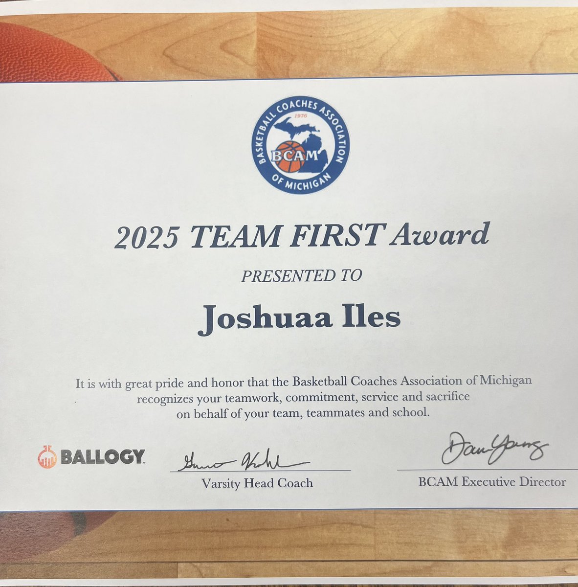 The Basketball Coaches Association on Michigan released their “Team First” award winners today. Congratulations to Yale sophomore guard Joshuaa Iles for the tremendous honor. Well deserved. Go Dogs!