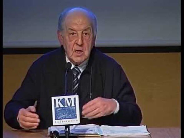 Animalia politikoa, eta zuzena. Ez horregatik politikoki zuzena😅. 

Beste erraldoi bat galdu dugu. 🥲. Lurrak goxo har zaitzala, Kepa.