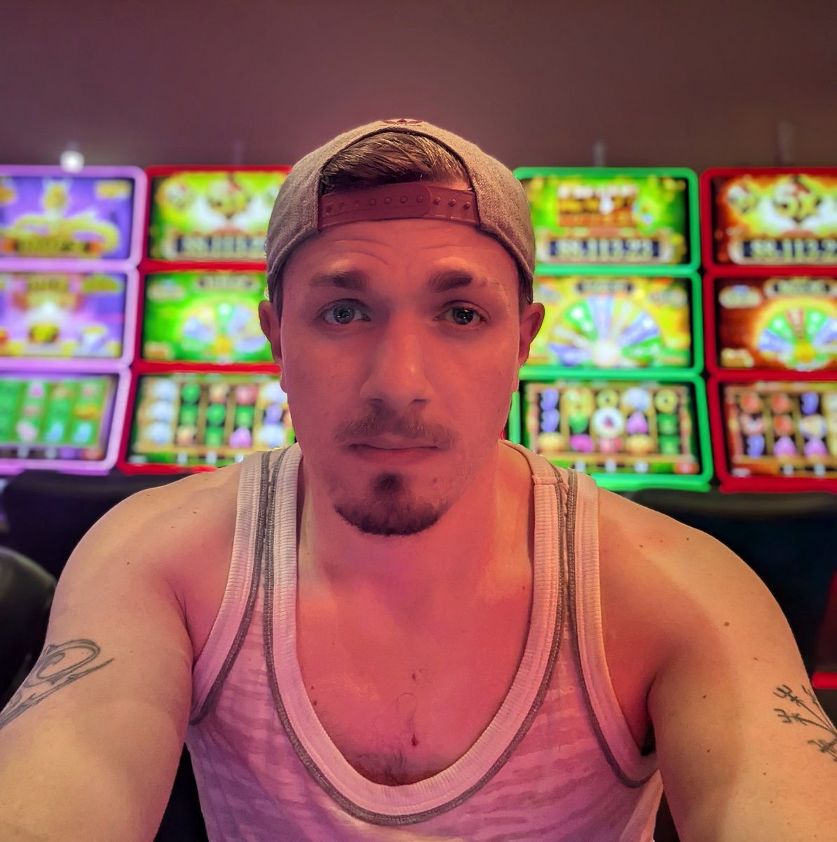 MyPersonalThots's tweet photo. @HonDahCasino All info is WIN WIN WIN. 

[JKS I lost $100 in 30 mins😭] https://t.co/4zAQNUi0ro