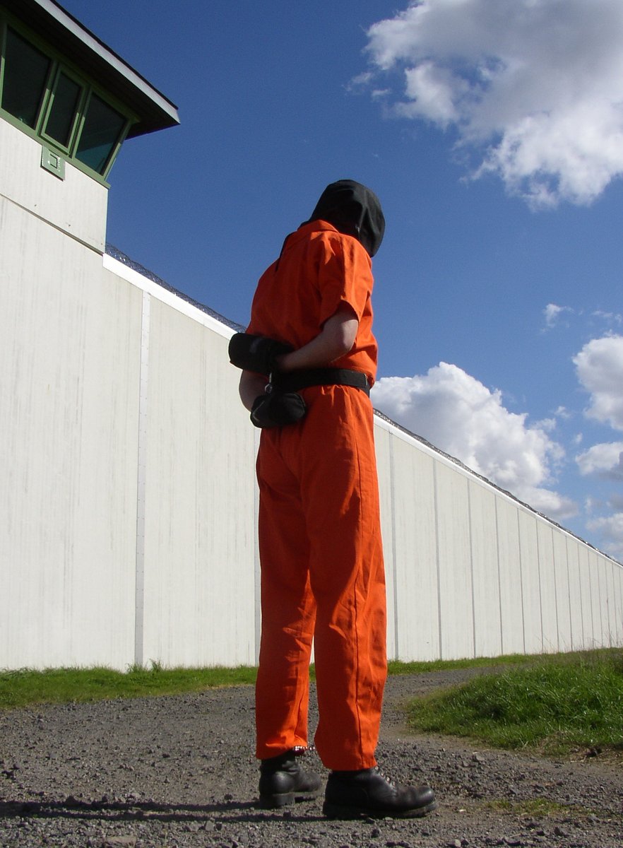 strafobjekt 26763 in capturehood and tubes