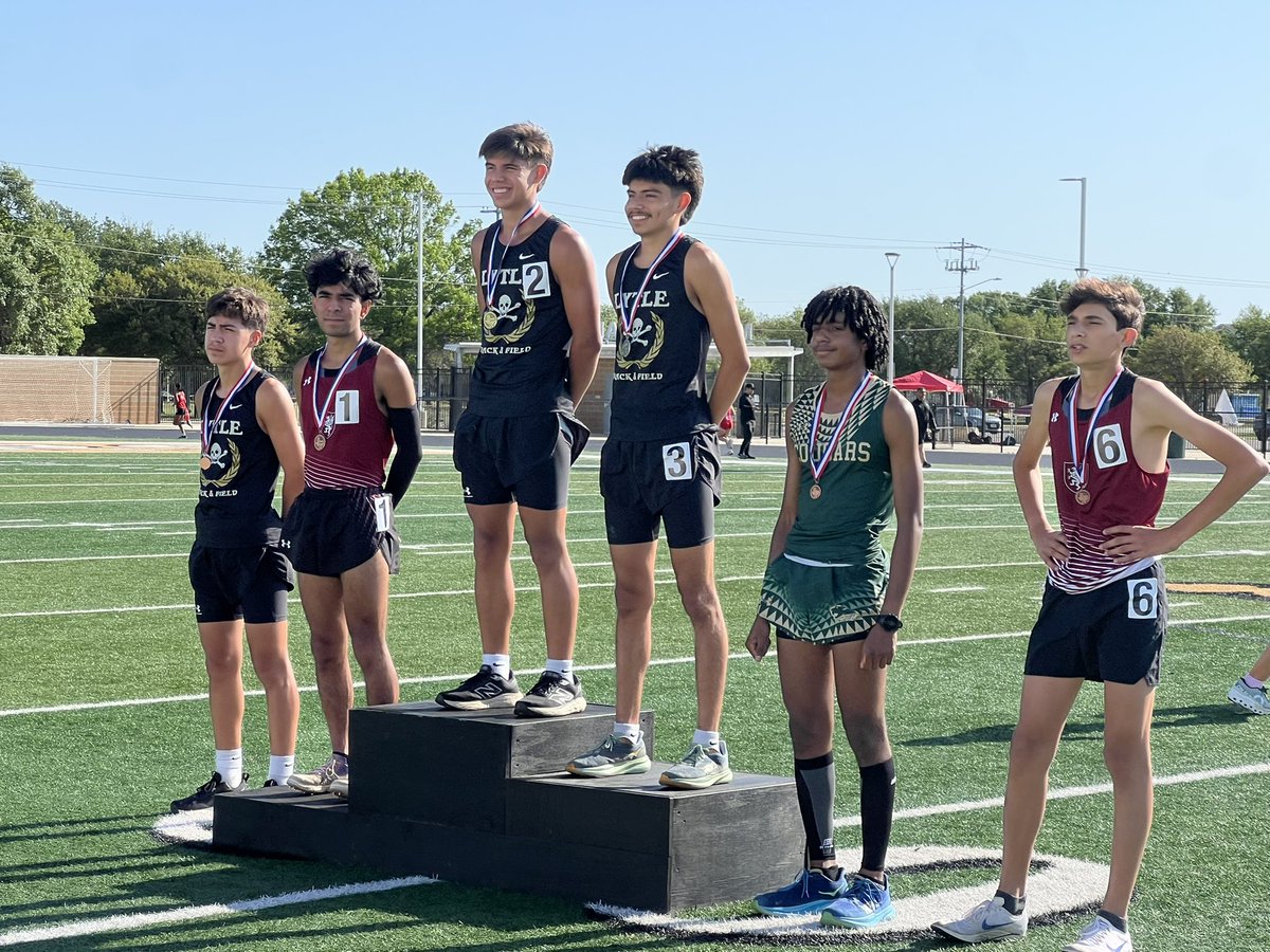 Lori Wilson🖤☠️💛 tweet media