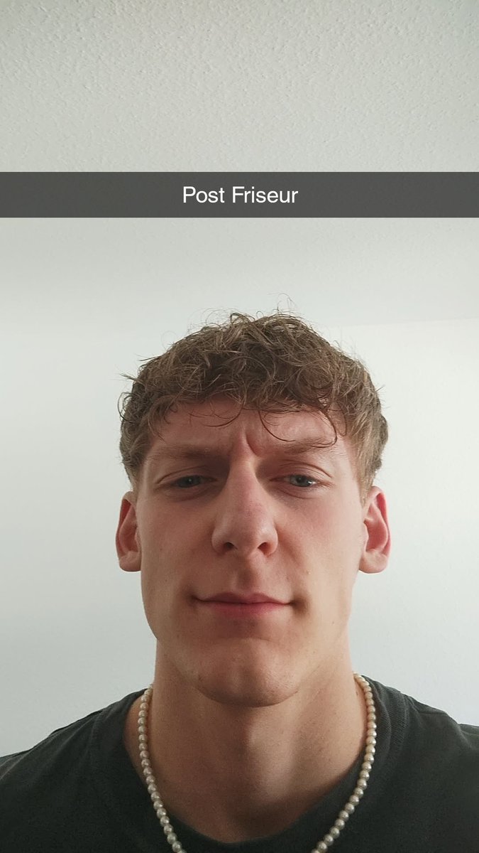 xalty_'s tweet photo. Kleines Update:

Hab mich für rechts entschieden, wollte eigentlich aber länger als es am Ende geworden ist. Denke in so 3-4 Wochen ist es perfekt https://t.co/sSYdT5QlgI