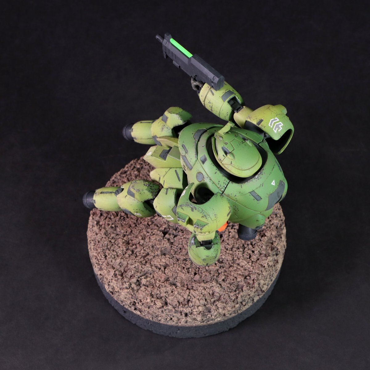 maringrade's tweet photo. - lower legs: 30MM Portanova Marine Type (it's a snake; it doesn't need feet)
- commander fin: HGUC Gouf Custom
- other mods: shortened crotch, removed details on gun, added length of runner in gap
- base: cork, brass rod
#gunpla #gundam #snake #groupbuild #prettycoolplamoclub https://t.co/tlzySWeTxo
