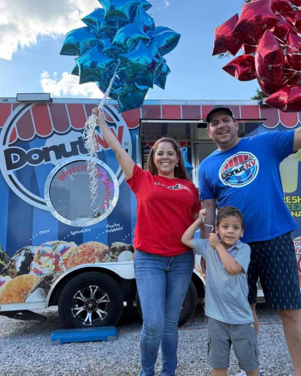 Dessert truck alert!!! DonutNV is joining us for the first time on Sunday &amp; we're so excited to have them!! 

Grab your tickets to join us! 
one.bidpal.net/foodtruckrodeo…