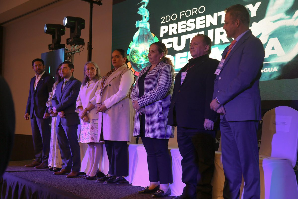 Alhely Arronis tweet media