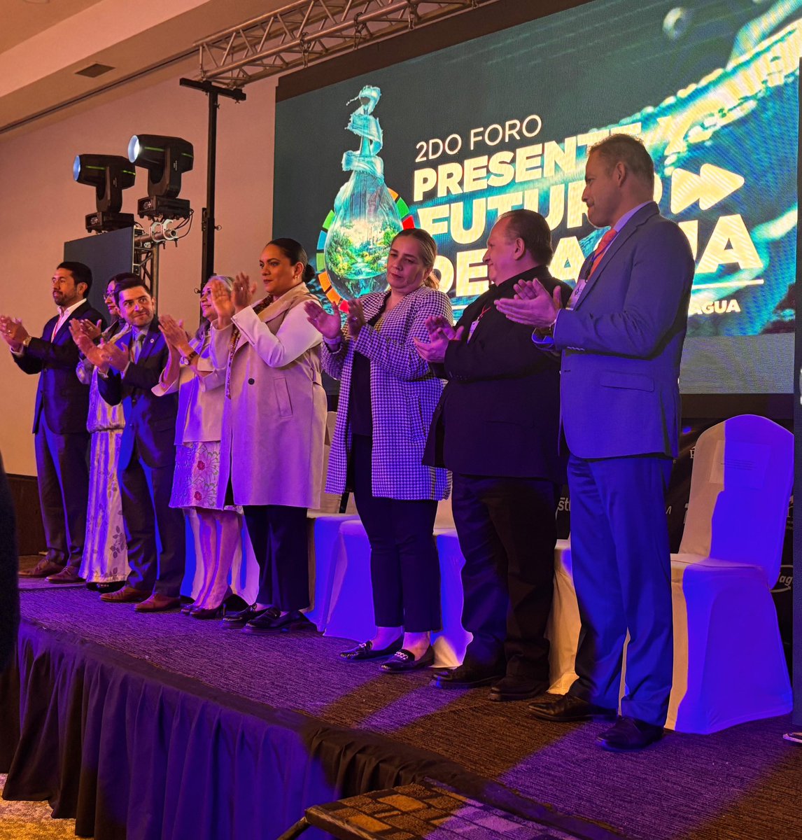 Alhely Arronis tweet media