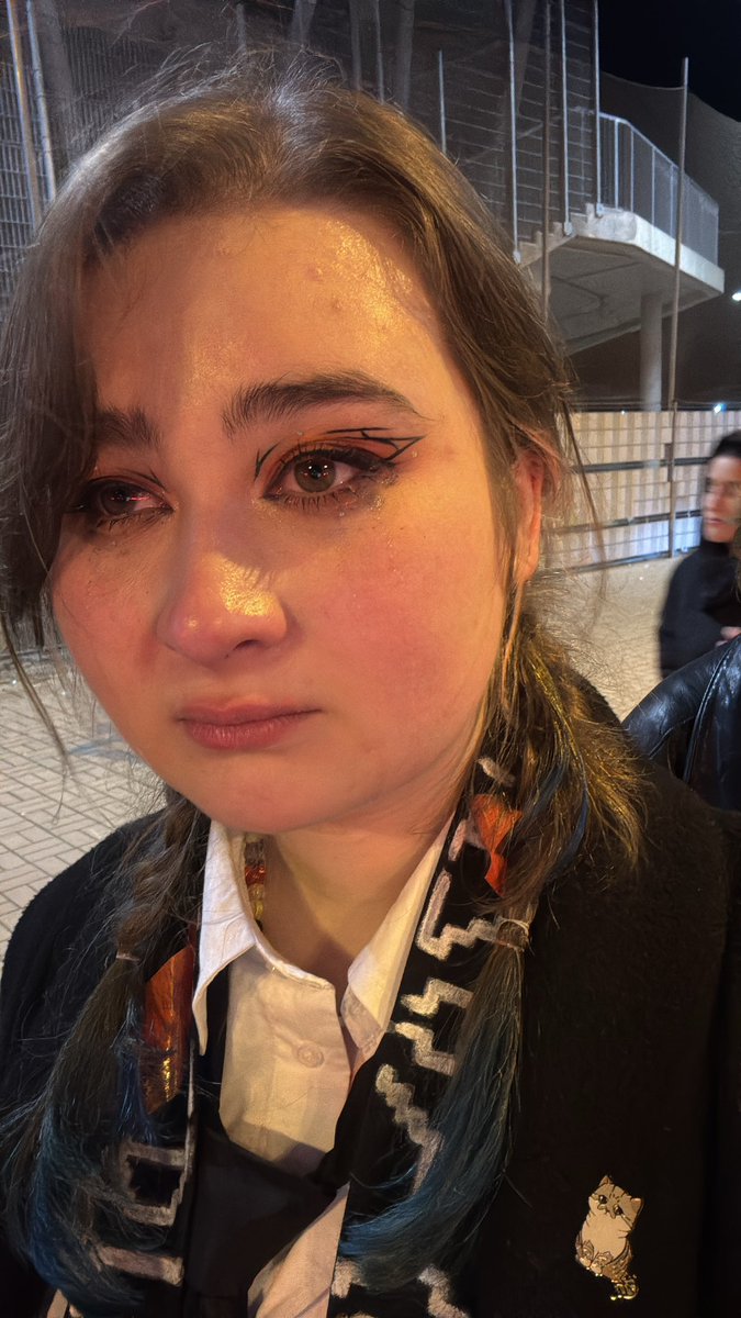 Pathetic_Cretin's tweet image. Me before twenty one pilots concert / me after twenty one pilots concert