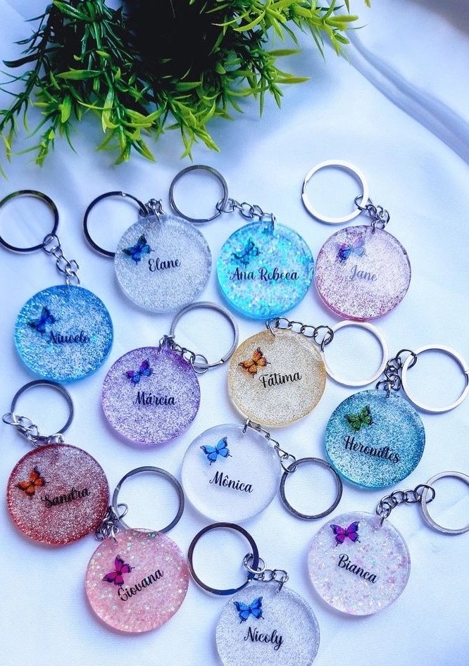 wealth_herself's tweet photo. My name is ololade
I am a resin artist 
I would love to handle your party souvenirs and crafted gifts for your loved ones
Send a DM on WhatsApp: 08168885867 https://t.co/g7OCB8Ux8c