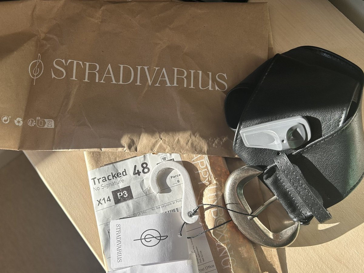 AliceSeyfang's tweet photo. @stradivarius Hi - thank you for my belt, it arrived today with a security tag still attached and my nearest store is 89 miles away. Any tips on how to remove it without ruining my new purchase? 😔 https://t.co/aj67nAcYLx