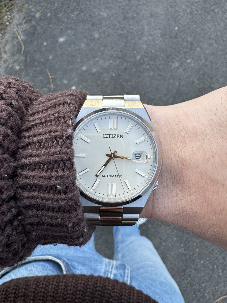 Et vous ça porte quoi ? 
<a href="/MrTempus_/">Tempus</a>