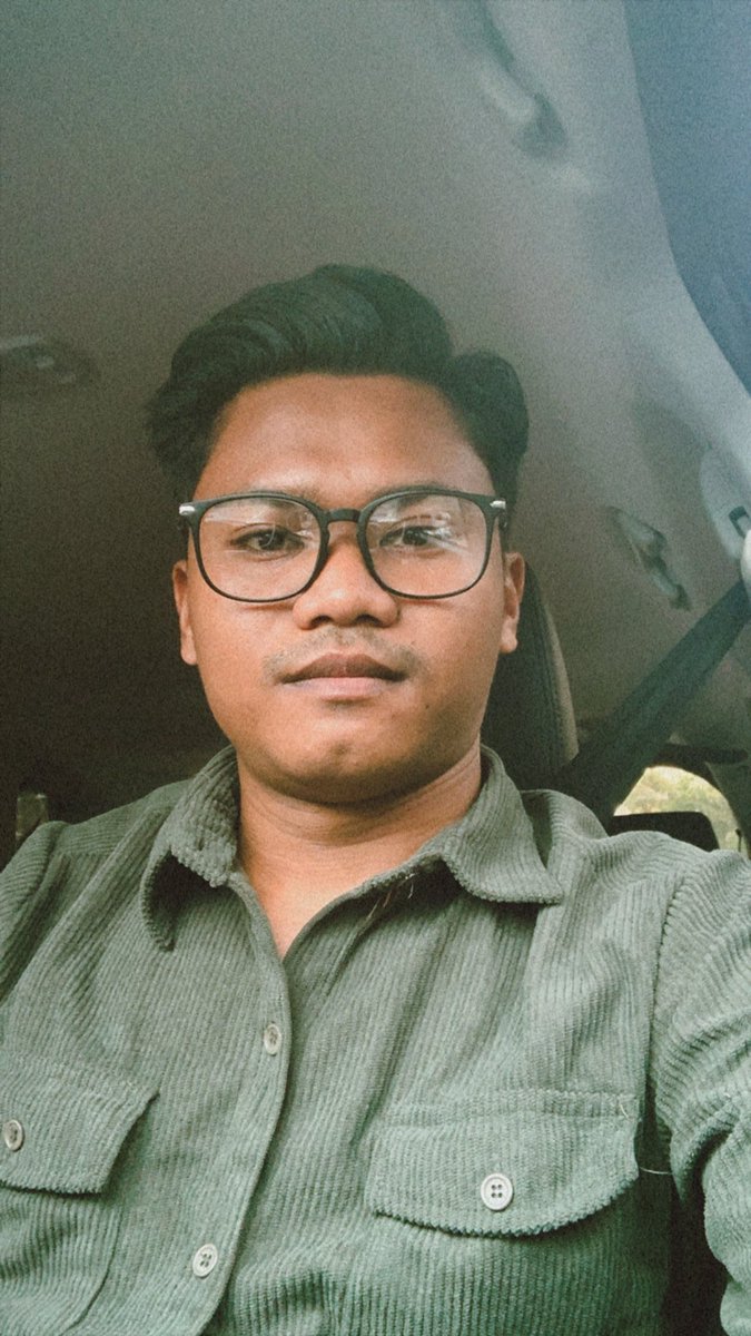 jijoi__'s tweet photo. Kembang sikit je 🤏 https://t.co/g7SEbixdCJ