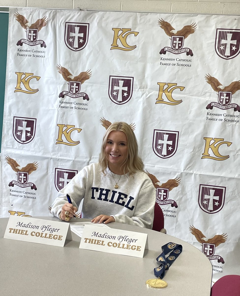 BobGreenburg's tweet photo. Congratulations to Kennedy Catholic GBB standout Madison Pfleger and family! 
@madisonpfleger0 @KC_GBB @thiel_wbb @KCPrideWatcher https://t.co/Ytv6jgm1n5
