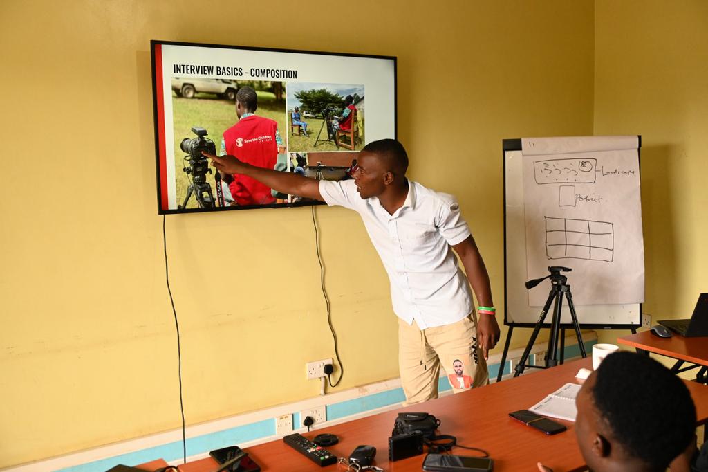 INFORMATIO43534's tweet image. On 27 march 2025 , our members visited @savechildrenug offices at Naluvule for a training about photography.
It was a very good training and we send our appreciation message to @savechildrenuk for funding is
#LetsShiftNow and #EndTeenagePregnancy