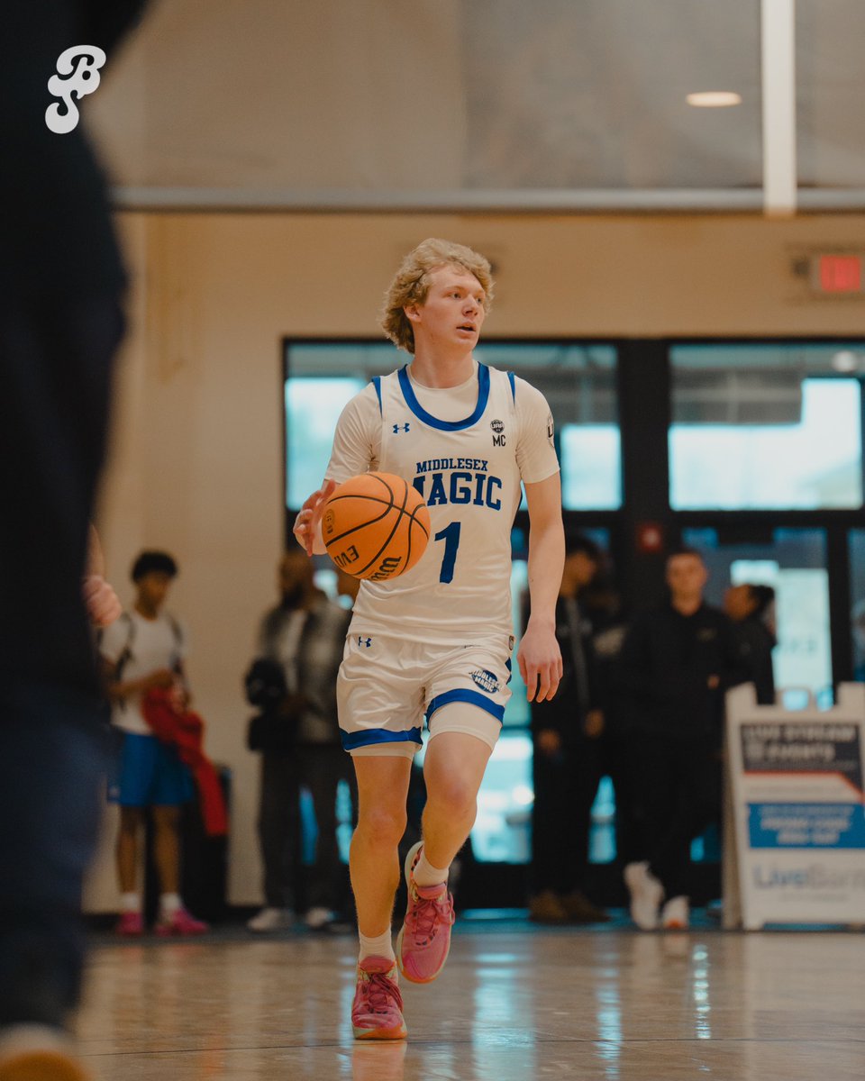 MiddlesexMagic's tweet photo. Tuned up and ready to go. Wheels up for KC ✈️ 

#MagicFamily #UAA #UnderArmour https://t.co/KeBSIQkiDV