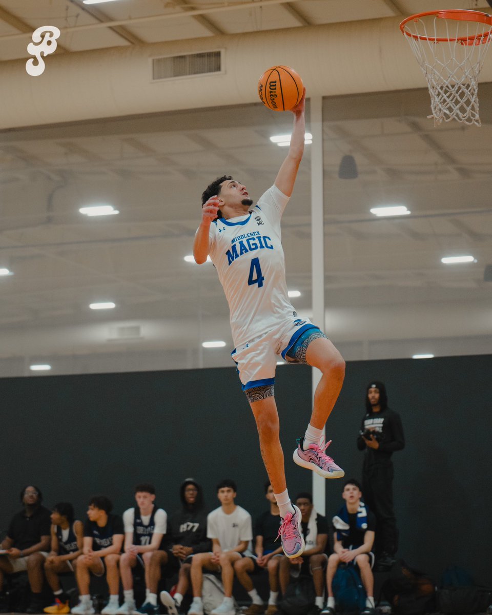 MiddlesexMagic's tweet photo. Tuned up and ready to go. Wheels up for KC ✈️ 

#MagicFamily #UAA #UnderArmour https://t.co/KeBSIQkiDV