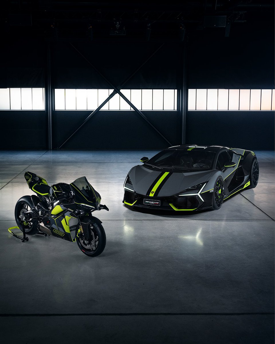 Lamborghini tweet media