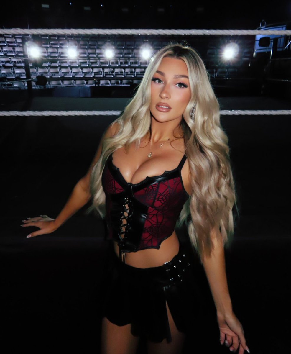 IZ, the great and powerful tweet media