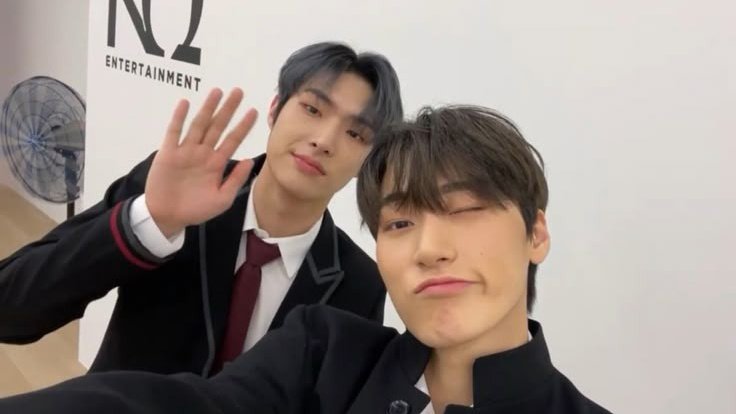 isoisoo99's tweet photo. 이 계정 정체성 https://t.co/s0Fx35PkxJ