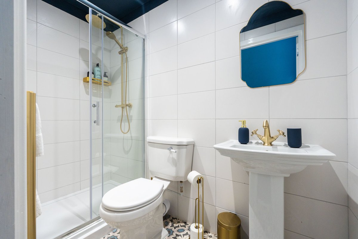 bluehousebmd's tweet photo. Our rooms above one of our new premises at Bramley Moore are now open and bookable direct at https://t.co/ct4mhxbGLQ or on https://t.co/SpNBpUG9DY. 1/2 https://t.co/eVYLcC1MS2