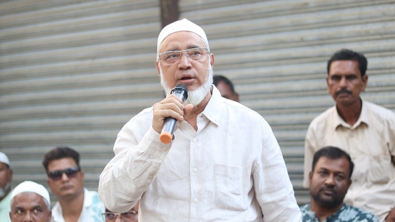 কালিহাতীতে বিএনপি নেতা ডাঃ শাহ আলম তালুকদারের জনসংযোগ