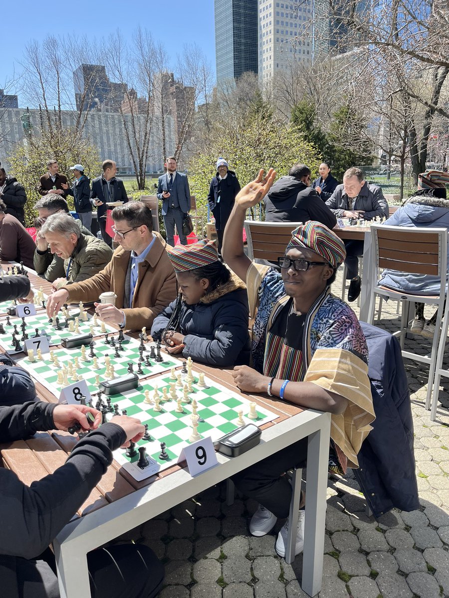 The Gift of Chess tweet media