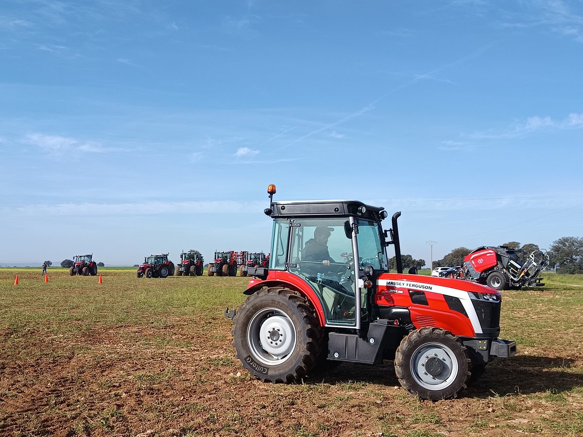 jlopezcol's tweet photo. Un bonito día de campo para clientes @MF_Spain en La Mancha #MFeXperience https://t.co/4JluwOAvzj
