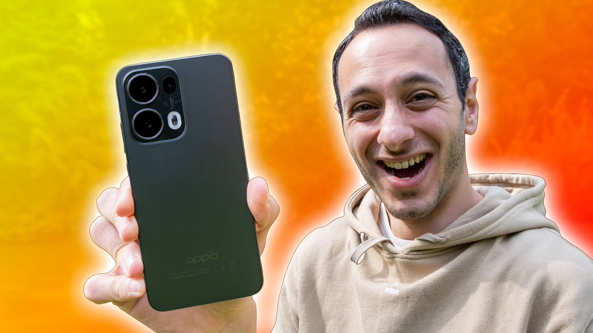 Oppo is killing it! 🙌
The Reno13 Pro comes equipped with a rear triple camera setup with 120x zoom, a 6.83" 120Hz AMOLED display and Mediatek Dimensity 8350 chipset 🔥

Find out how it performs by watching my review: youtu.be/yQXCi4QvkiI

#Oppo #opporeno13series #Phone #Tech