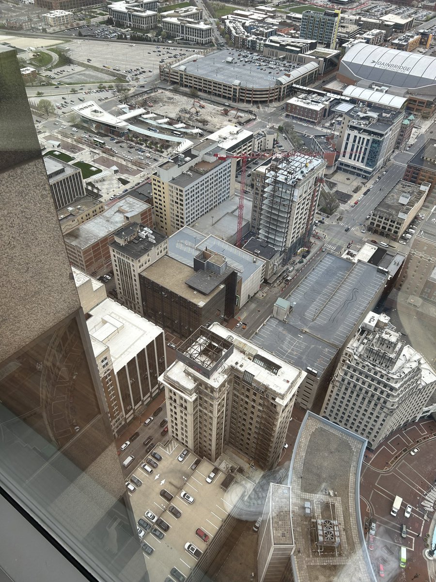 “Omg the big city is so fun and vibes. It can be very pretty sometimes”

Indianapolis: