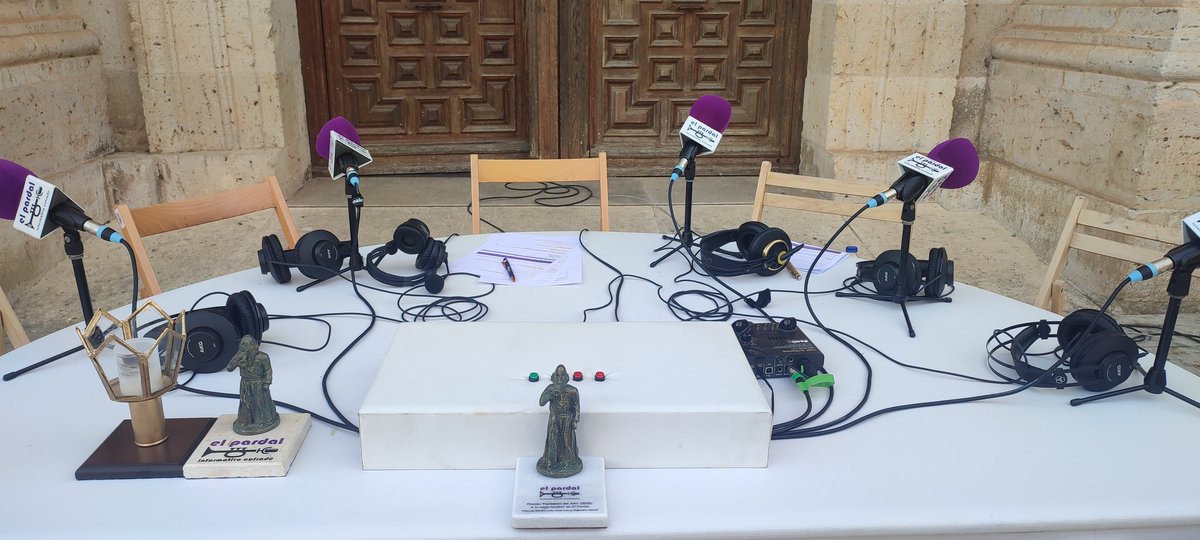 En directo desde las 20.00 horas desde el atrio de Santa Cruz.
youtube.com/live/udPwh_w7g…