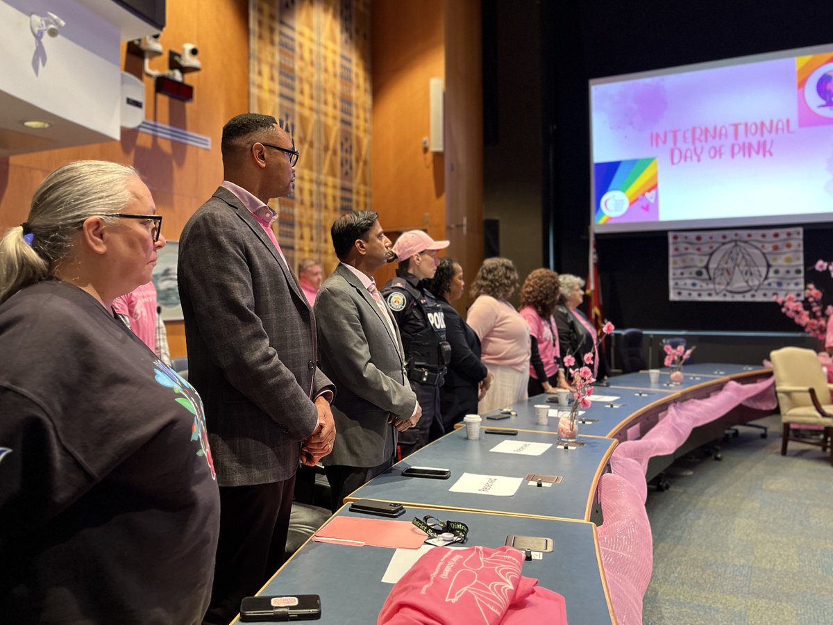 tdsb's tweet photo. Today, we proudly celebrate International #DayofPink, standing united against discrimination towards 2SLGBTQIA+ communities and honouring the 35th anniversary of the coining of the term “Two-Spirit.”

Be sure to share how you’re celebrating by using #TDSBpink! https://t.co/5ZSAzFsiUb