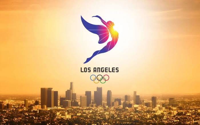 piuesportes's tweet photo. 🚨 O programa olímpico de Los Angeles 2028 foi anunciado com muitas mudanças em relação a Paris 2024. Confira os detalhes:

🏃 ATLETISMO:
• Adição da prova de revezamento 4x100m rasos misto.
• Substituição da prova de 20km da marcha atlética para meia-maratona (21km).
• Retirada da prova de revezamento misto da marcha atlética.

🏀 BASQUETE 3x3:
• Aumento de quatro vagas por gênero, deixando os torneios com 12 seleções.

🥊 BOXE:
• Adição de uma categoria feminino, equiparando com as sete categorias masculinas. Novas categorias:
Masculino: 55kg, 60kg, 65kg, 70kg, 80kg, 90kg e +90kg
Feminino: 51kg, 54kg, 57kg, 60kg, 65kg, 70kg e +80kg

🧗 ESCALADA:
• Separação das provas de boulder e guiada, distribuindo medalhas para cada categoria.

⚽️ FUTEBOL:
• Inversão das vagas por gênero: o torneio feminino passa a ter 16 seleções, e o masculino passa ter 12 seleções.

🤸 GINÁSTICA ARTÍSTICA:
• Adição da prova de equipe mista.

⛳️ GOLFE:
• Adição da prova de equipe mista.

🏊 NATAÇÃO:
• Adição das provas de 50m costas, 50m borboleta e 50m peito masculino e feminino.

5️⃣ PENTATLO MODERNO:
• Número de atletas por gênero diminuiu de 36 para 32.

🤽 POLO AQUÁTICO:
• Adição de duas vagas no torneio feminino, equiparando com as 12 seleções do torneio masculino.

🚣‍♀️ REMO:
• Adição de três provas de remo costal (individual masculino, individual feminino e skiff duplo misto).

🏓 TÊNIS DE MESA:
• Adição dos torneios de duplas masculinas, duplas femininas e equipe mista.
• Retirada dos torneios de equipes masculinas e equipes femininas.

🏹 TIRO COM ARCO:
• Adição da prova de arco composto por equipe mista.

🔁 NOVOS ESPORTES:
• 🏏🏈⚾️🥎🥍 - Cricket, Flag Football, Beisebol/Sofrbol e Lacrosse: torneios com 6 seleções em cada gênero.
• ⚪️ - Squash: torneios com 16 atletas em cada chave individual.

📈 NÚMEROS:
• Pela primeira vez teremos mais vagas femininas do que masculinas (5655 a 5543 - 50.5% a 49.5%).
• Total de vagas sem os novos esprtes continua a mesma: 10.500. Com os novos esportes passa a ser 111.98 atletas.
• Serão 165 eventos masculinos, 161 eventos femininos e 25 eventos mistos.