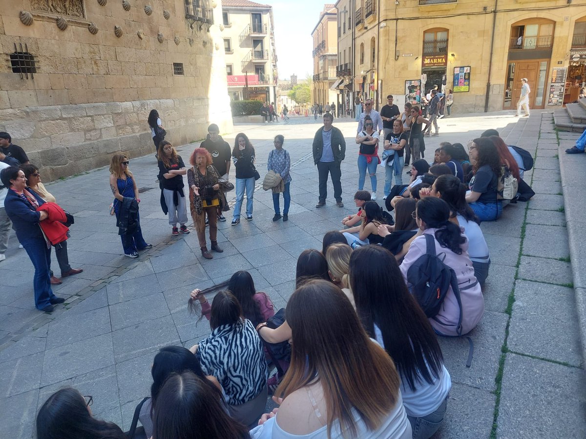 IESRamonyCajalV's tweet photo. Alumnado #TCAE @IESRamonyCajalV visitan #CRMF CEAPAT donde estudian productos de apoyo para personas con discapacidad. Víctor,Esther y Natalia nos muestran ideas que mejoran la vida de personas dependientes. Final cultural con visita a Salamanca. AE-PUB-2024-004
#AulaEmpresaCyL https://t.co/N87kexD0CX