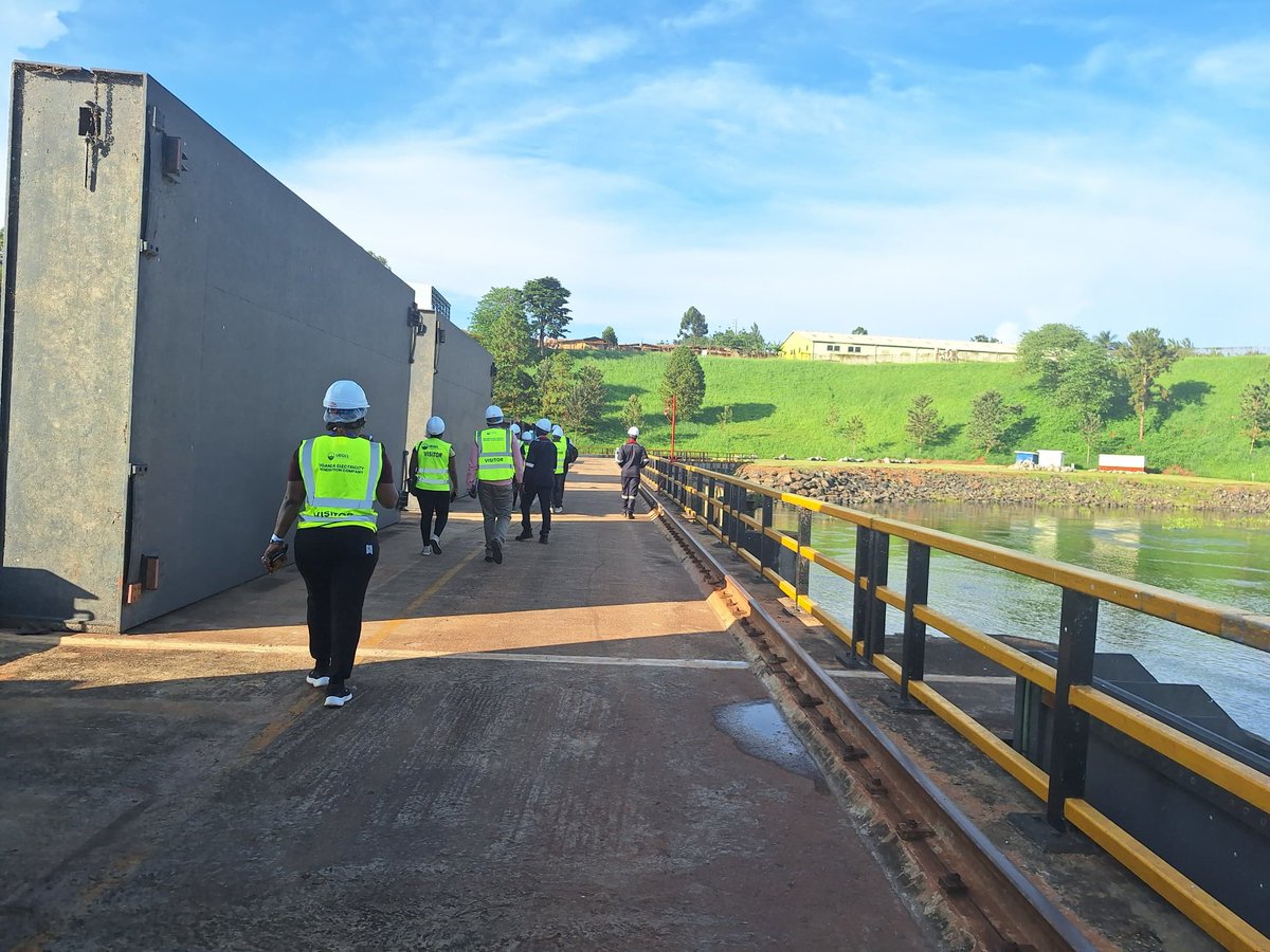 101DISCON's tweet photo. Earlier today, our Delegates visited the historic Nalubaale Dam, a marvel of engineering and a vital source of power for Uganda. 

The views of Lake Victoria and the surrounding landscape were simply stunning. A great spot to learn about the country's rich history and natural beauty.

#100ThDISCON