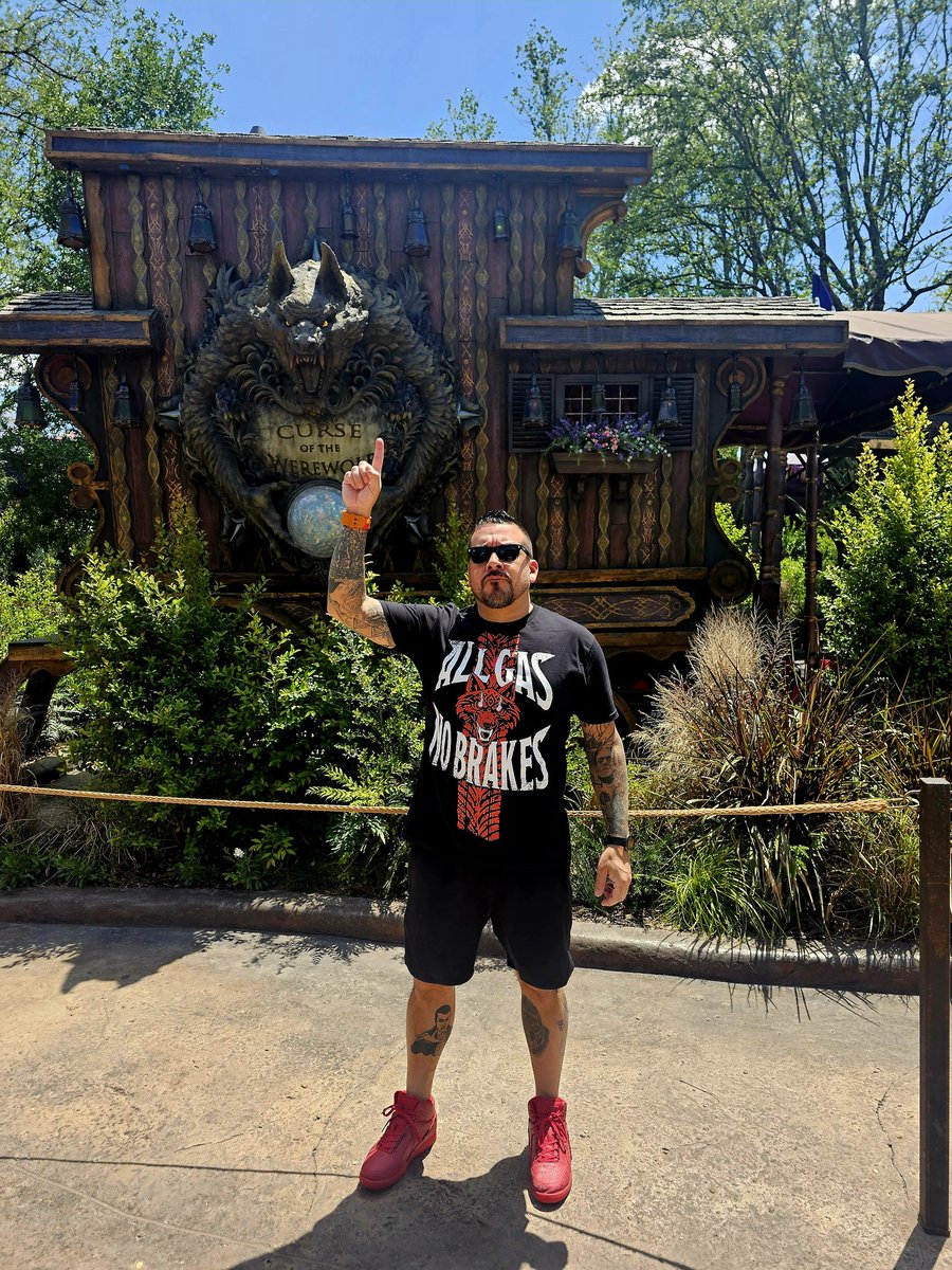 RealDaveSolo's tweet image. Curse of the #SamoanWerewolf !?! @jacobfatu_wwe #YADADAMEAN #EpicUniverse #DarkUniverse #JacobFatu #WWE