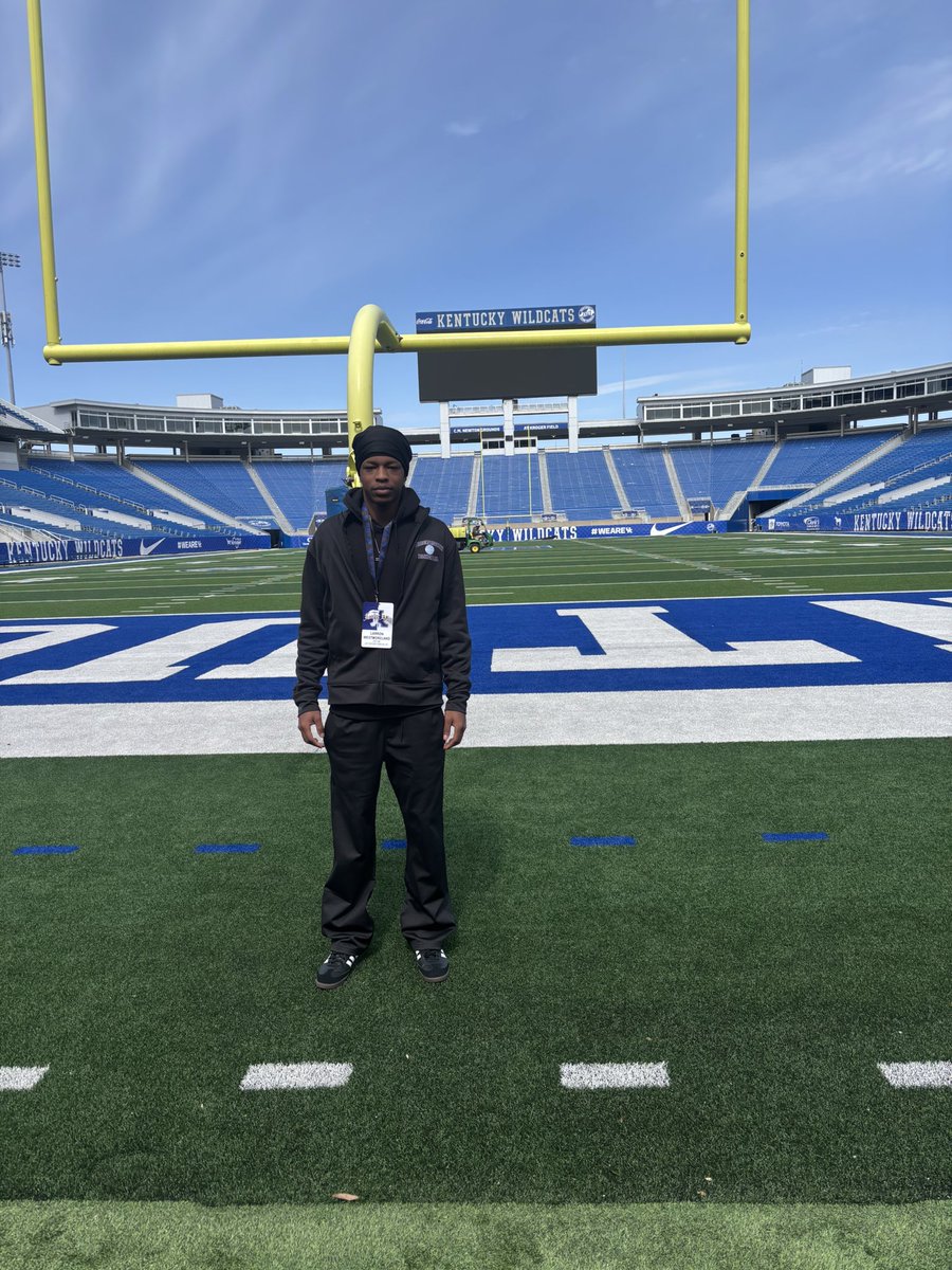 Larron Westmoreland (@larron26) on Twitter photo After a great visit, I am blessed to receive a offer from the university of Kentucky <a href="/AllenTrieu/">Allen Trieu</a> <a href="/RivalsFriedman/">Adam Friedman</a> <a href="/SWiltfong_/">Steve Wiltfong</a>
<a href="/On3Recruits/">On3 Recruits</a> <a href="/RivalsWoody/">Woody Wommack</a> <a href="/GregSmithRivals/">Greg Smith</a> <a href="/vincemarrow/">CoachMarrowUK</a> After a great visit, I am blessed to receive a offer from the university of Kentucky <a href="/AllenTrieu/">Allen Trieu</a> <a href="/RivalsFriedman/">Adam Friedman</a> <a href="/SWiltfong_/">Steve Wiltfong</a>
<a href="/On3Recruits/">On3 Recruits</a> <a href="/RivalsWoody/">Woody Wommack</a> <a href="/GregSmithRivals/">Greg Smith</a> <a href="/vincemarrow/">CoachMarrowUK</a>