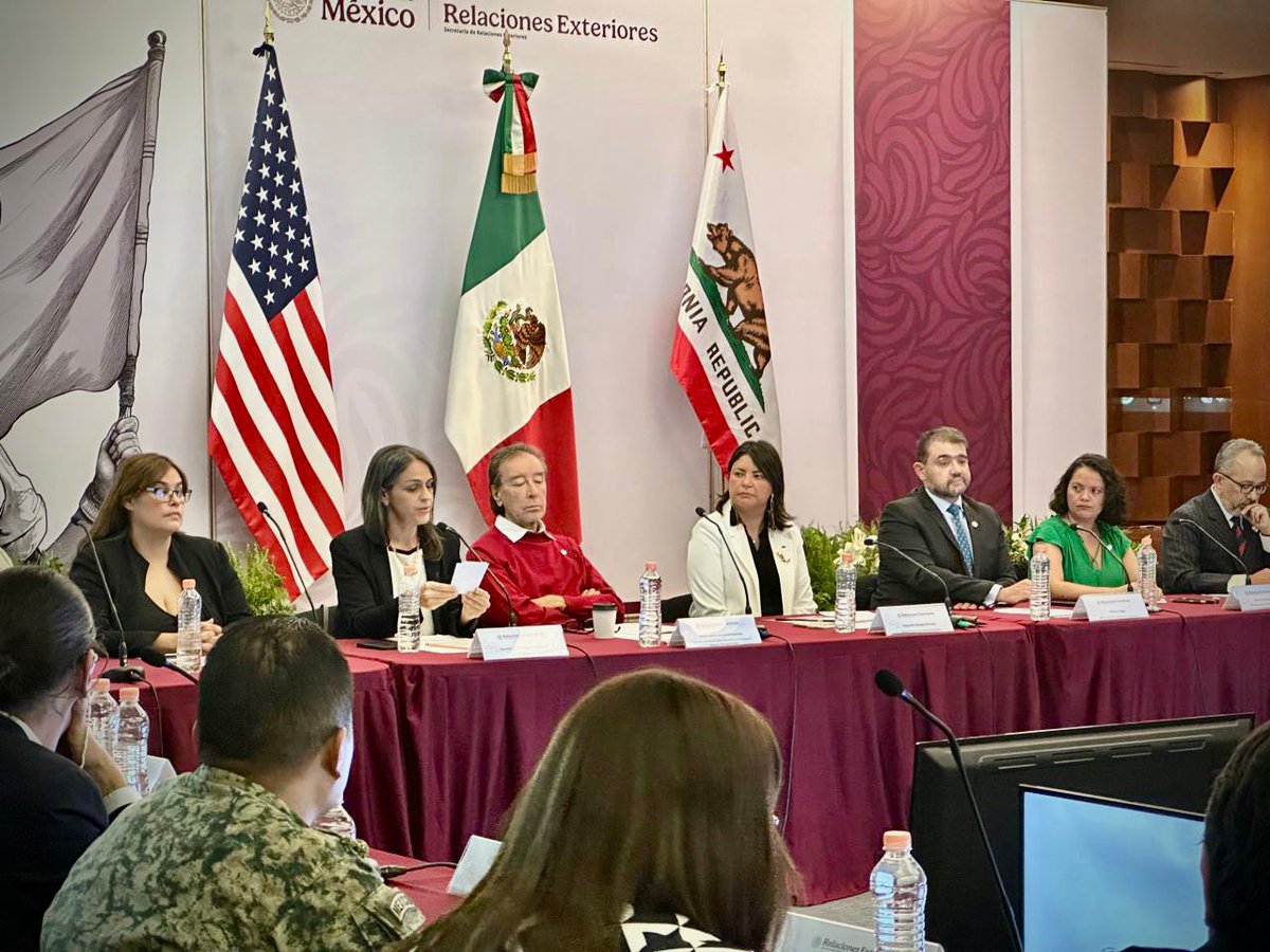 imcine's tweet photo. "México es una tierra llena de talento, diversas locaciones, estudios de primer nivel y servicios de producción altamente especializados.
Gracias por su presencia y espero explorar las ricas posibilidades de colaboración entre nuestras regiones".

- Daniela Alatorre, #IMCINE https://t.co/IAwsedydyD