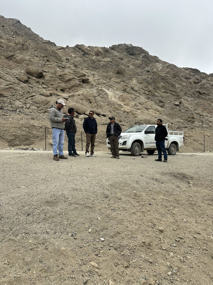 MCL_leh's tweet image. Plantation work inspection at Bomguard Leh by officials of MC Leh &amp;amp; Forest Dept. As per NGT directives, 1/3 of the reclaimed legacy waste site will be afforested under CAMPA funds. The drive will begin with 2000 local saplings to boost green cover &amp;amp; support ecological restoration