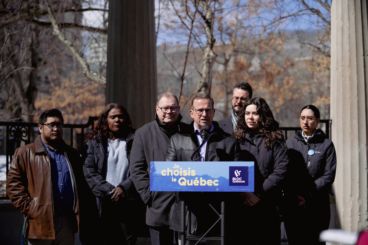 RoseLessard5's tweet image. Ce matin, j’ai participé au point de presse au sujet du français.
Le Québec a le droit de parler français et doit décider lui-même, pour lui-même, des questions linguistiques afin de mieux se protéger. ⚜️
#polcan #hochelaga #rosemont #français