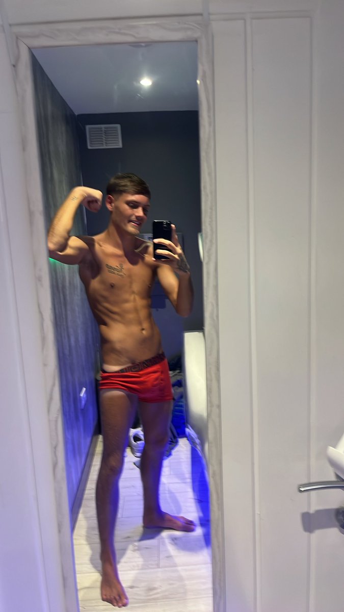 I check all my messages 😅