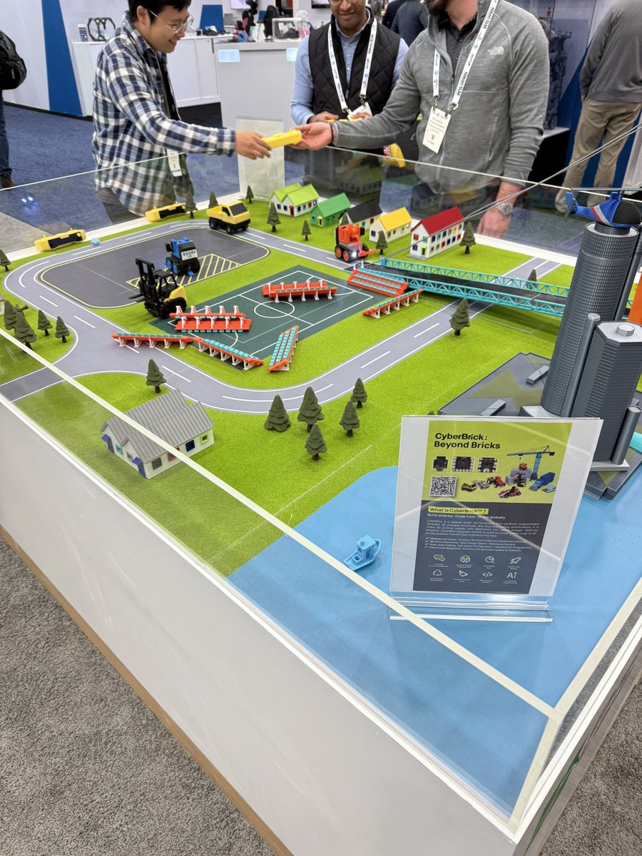 At Rapid+TCT Bambulab booth